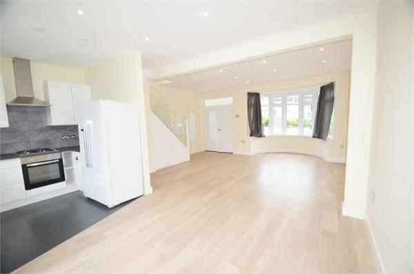 Maxwelton Close, Mill Hill